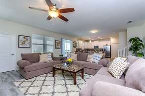 Beautiful Villa With Private Pool, Close to Disney, Orlando Villa 1819