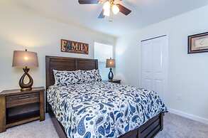Beautiful Villa With Private Pool, Close to Disney, Orlando Villa 1819