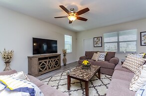 Beautiful Villa With Private Pool, Close to Disney, Orlando Villa 1819