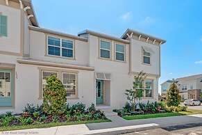 Luxury 4 Bedroom Townhome on Solara Resort, Orlando Townhome 2529