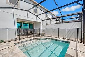 Luxury 4 Bedroom Townhome on Solara Resort, Orlando Townhome 2529