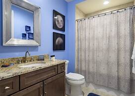 Beautiful Signature Villa With Private Pool, Close to Disney, Orlando 