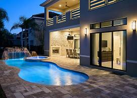 Beautiful Signature Villa With Private Pool, Close to Disney, Orlando 
