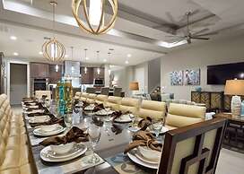 Beautiful Signature Villa With Private Pool, Close to Disney, Orlando 