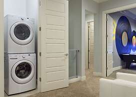 Beautiful Signature Villa With Private Pool, Close to Disney, Orlando 