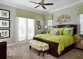 Beautiful Signature Villa With Private Pool, Close to Disney, Orlando 