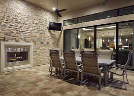 Beautiful Signature Villa With Private Pool, Close to Disney, Orlando 