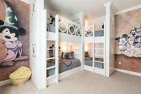 Beautiful Mansion With Private Pool, Close to Disney, Orlando Mansion 