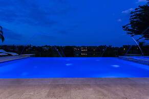 Beautiful Mansion With Private Pool, Close to Disney, Orlando Mansion 