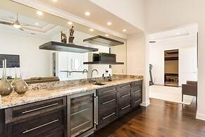 Beautiful Mansion With Private Pool, Close to Disney, Orlando Mansion 