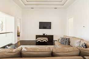 Beautiful Mansion With Private Pool, Close to Disney, Orlando Mansion 