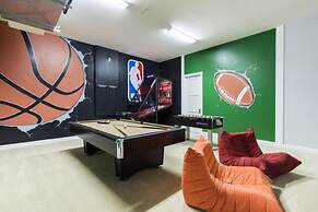 Beautiful Mansion With Private Pool, Close to Disney, Orlando Mansion 