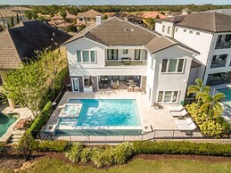 Beautiful Mansion With Private Pool, Close to Disney, Orlando Mansion 