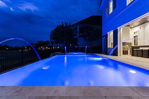 Beautiful Mansion With Private Pool, Close to Disney, Orlando Mansion 