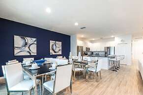 Beautiful Mansion With Private Pool, Close to Disney, Orlando Mansion 