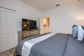 Beautiful Mansion With Private Pool, Close to Disney, Orlando Mansion 