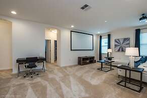 Beautiful Mansion With Private Pool, Close to Disney, Orlando Mansion 