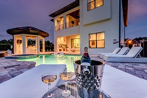 Beautiful Villa With Private Pool, Close to Disney, Orlando Villa 2949