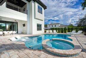 Beautiful Villa With Private Pool, Close to Disney, Orlando Villa 2949