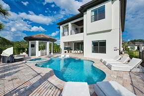 Beautiful Villa With Private Pool, Close to Disney, Orlando Villa 2949