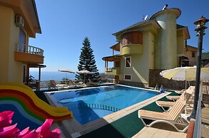 Luxury 5 Bedroom Villa With Communal Pool, Alanya Villa 1038