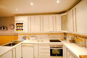 Suitur beachfront duplex with pool and sea views