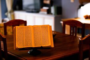 Suitur beachfront duplex with pool and sea views