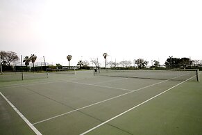 Suitur beachfront duplex with pool and sea views