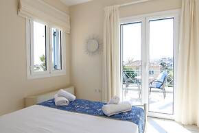 Grand Bleu Apartments & Villas