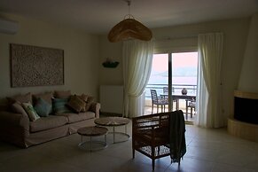 Grand Bleu Apartments & Villas