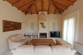 Grand Bleu Apartments & Villas