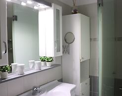 Grand Bleu Apartments & Villas