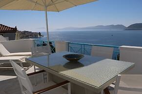 Grand Bleu Apartments & Villas