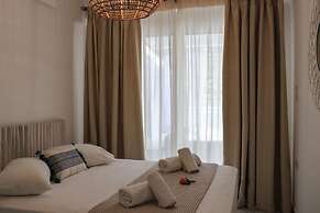 Grand Bleu Apartments & Villas