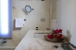 Grand Bleu Apartments & Villas