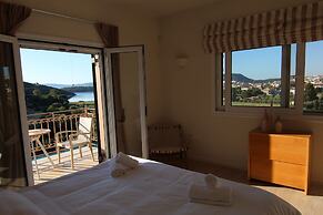 Grand Bleu Apartments & Villas