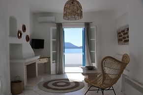 Grand Bleu Apartments & Villas