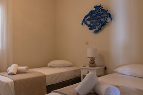 Grand Bleu Apartments & Villas