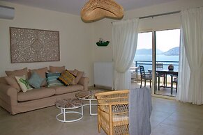 Grand Bleu Apartments & Villas