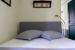 Grand Bleu Apartments & Villas