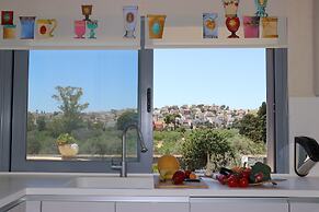 Grand Bleu Apartments & Villas