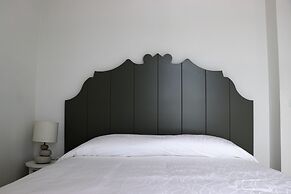 Grand Bleu Apartments & Villas