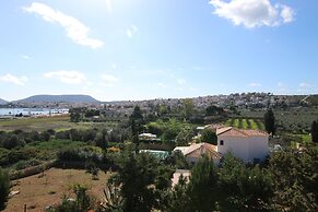 Grand Bleu Apartments & Villas