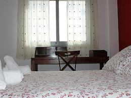 Suitur beach apartment with pool