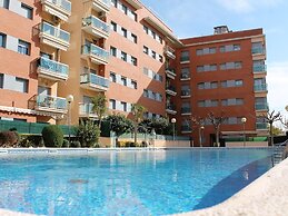 Suitur beach apartment with pool