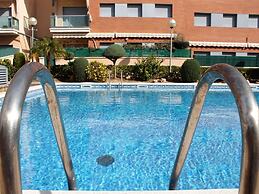 Suitur beach apartment with pool