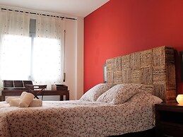 Suitur beach apartment with pool