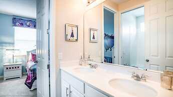 Villa Close to Disney, Orlando Villa 2615