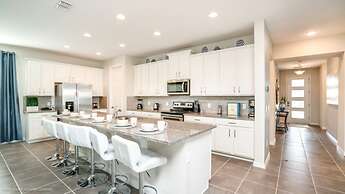 Villa Close to Disney, Orlando Villa 2615