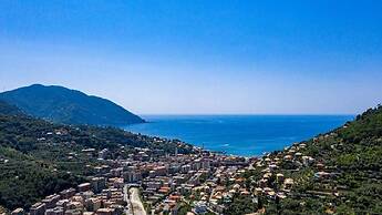 Villa With Pool in Recco Cinque Terr